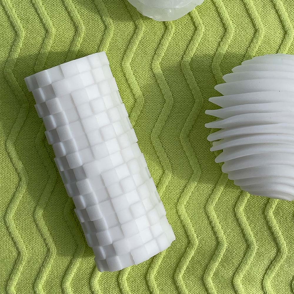 3D pile fra Iroha by Tenga - onani produkt, på grøn baggrund